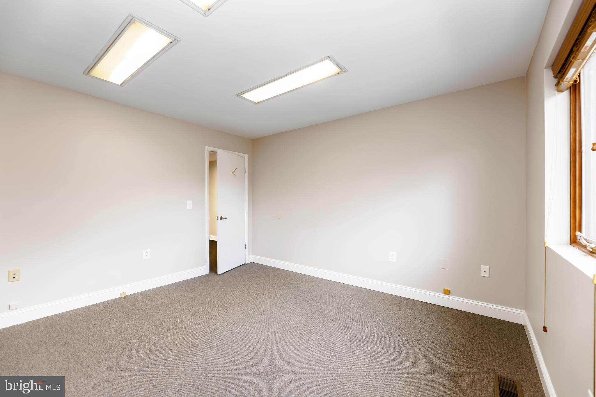 PARK PLACE PROFESSIONAL CENTER - Commercial Sale