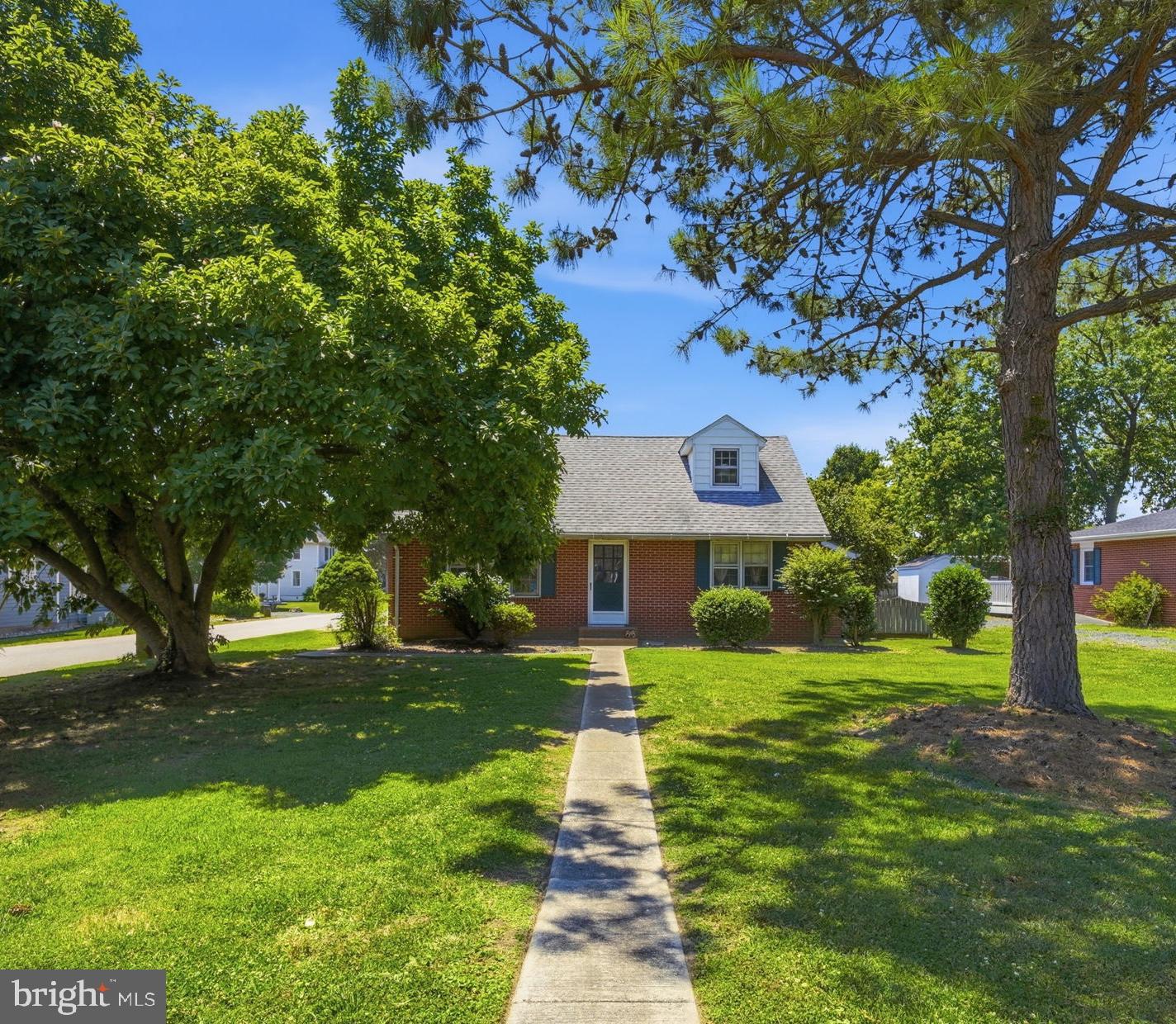 5686 S MAIN ST