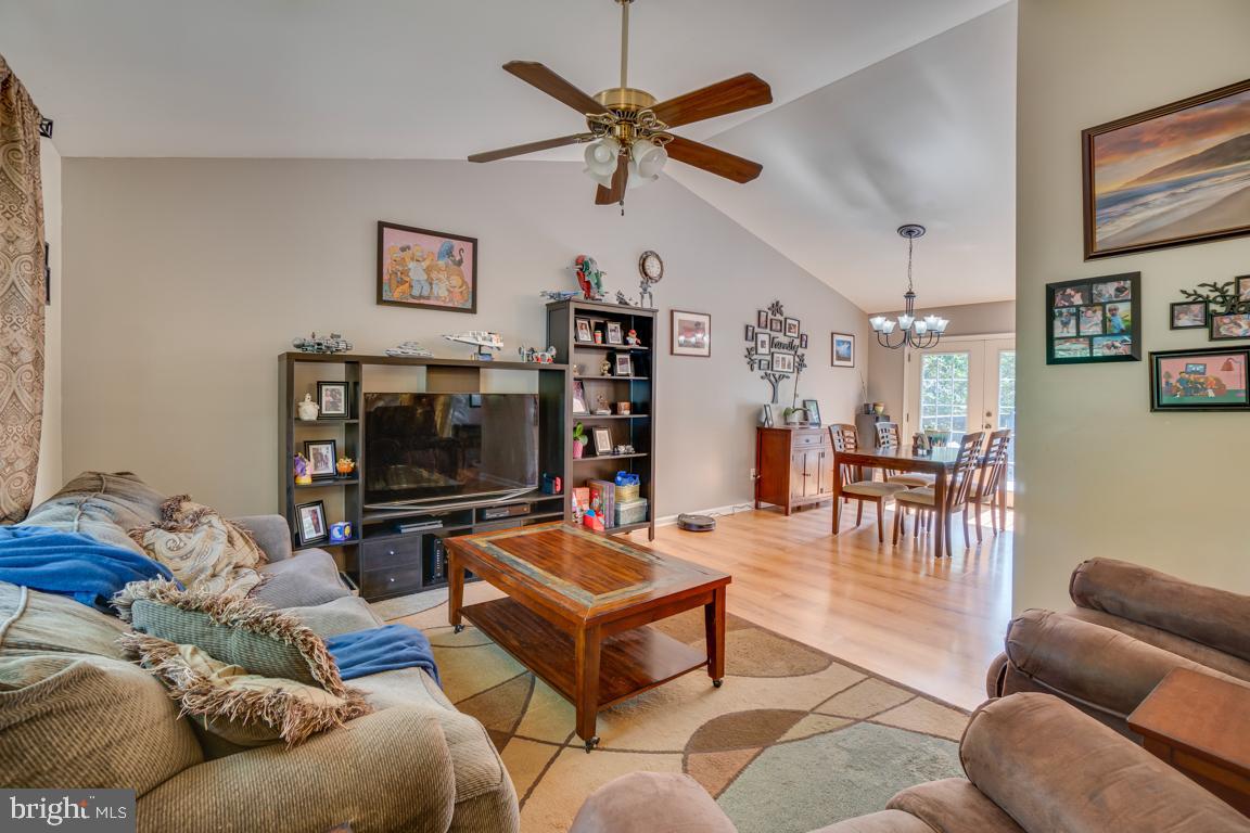 LAKE ARROWHEAD - Residential