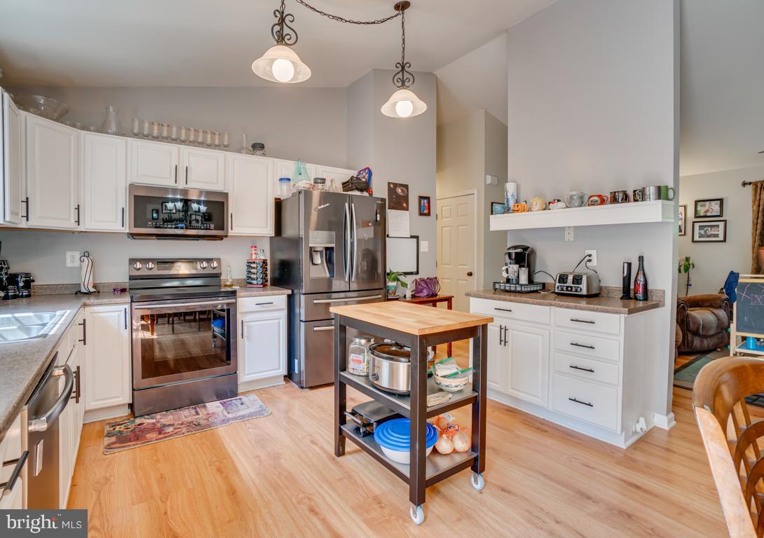 LAKE ARROWHEAD - Residential