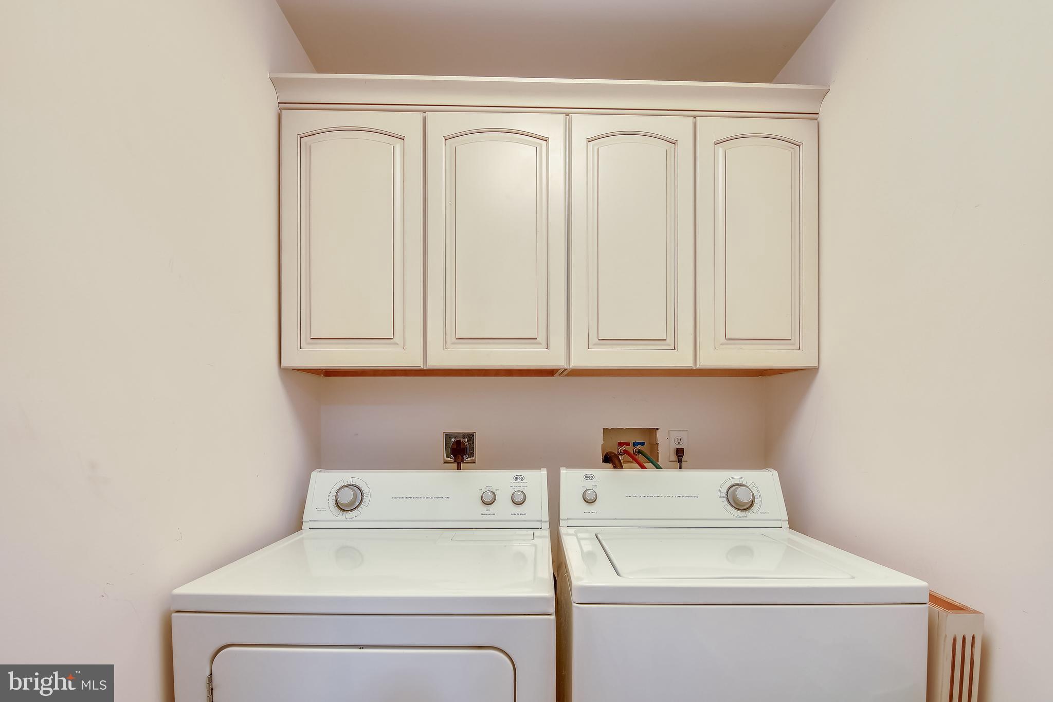 WATERS EDGE - Residential