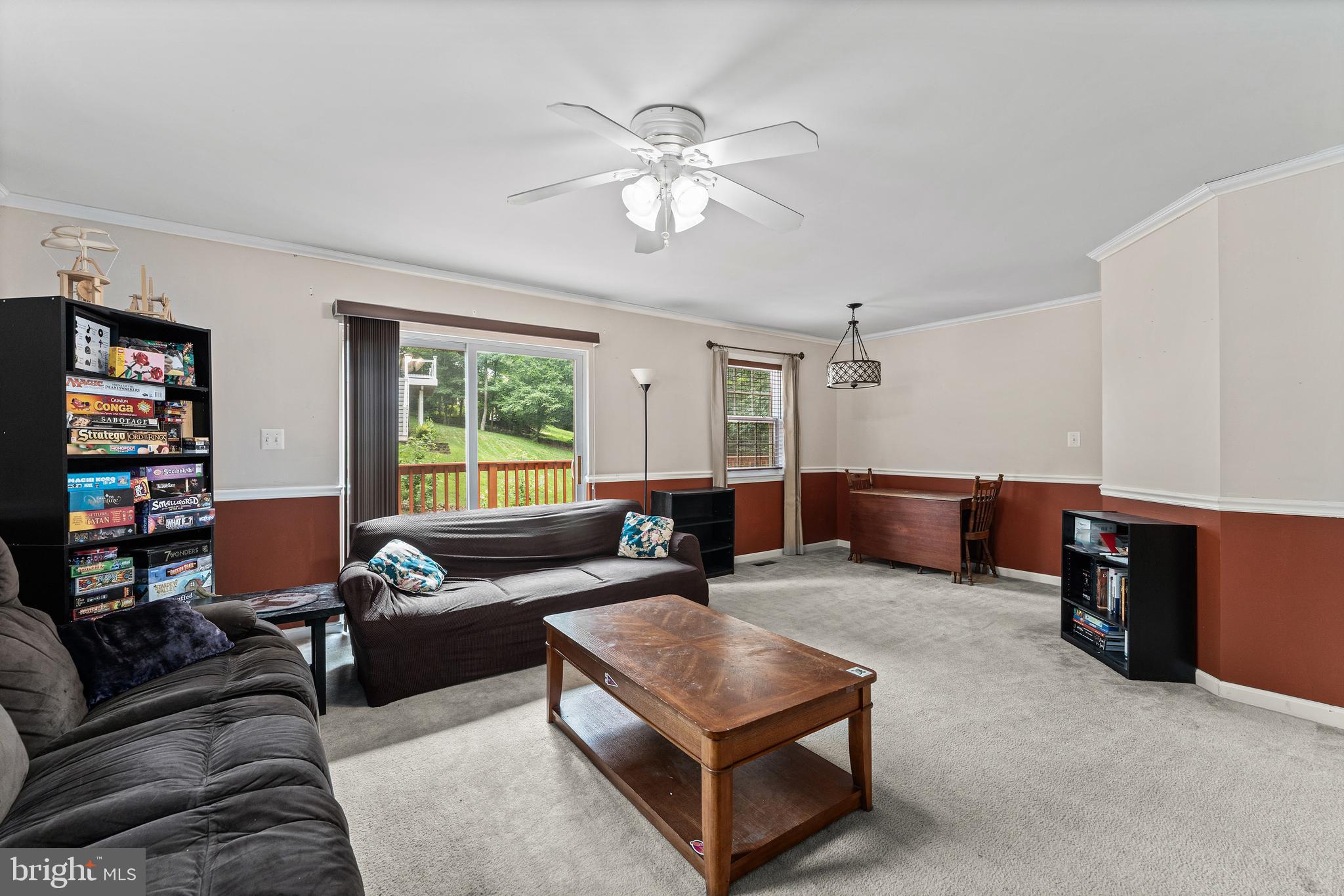 PRESIDENTIAL LAKES - Residential