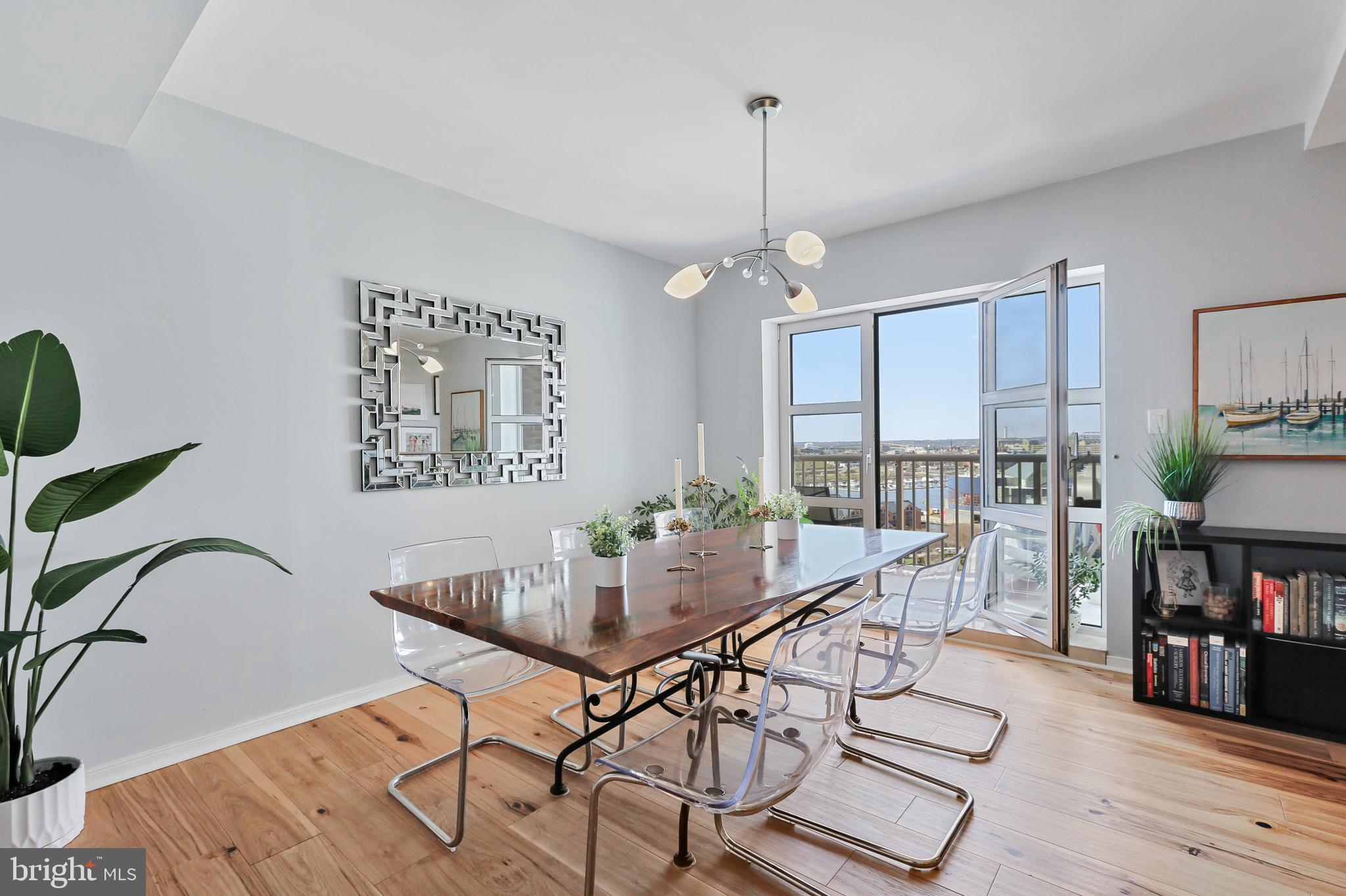 HARBOR EAST - Residential