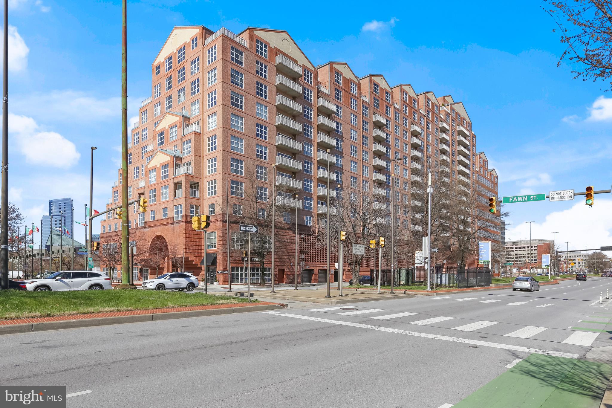 HARBOR EAST - Residential