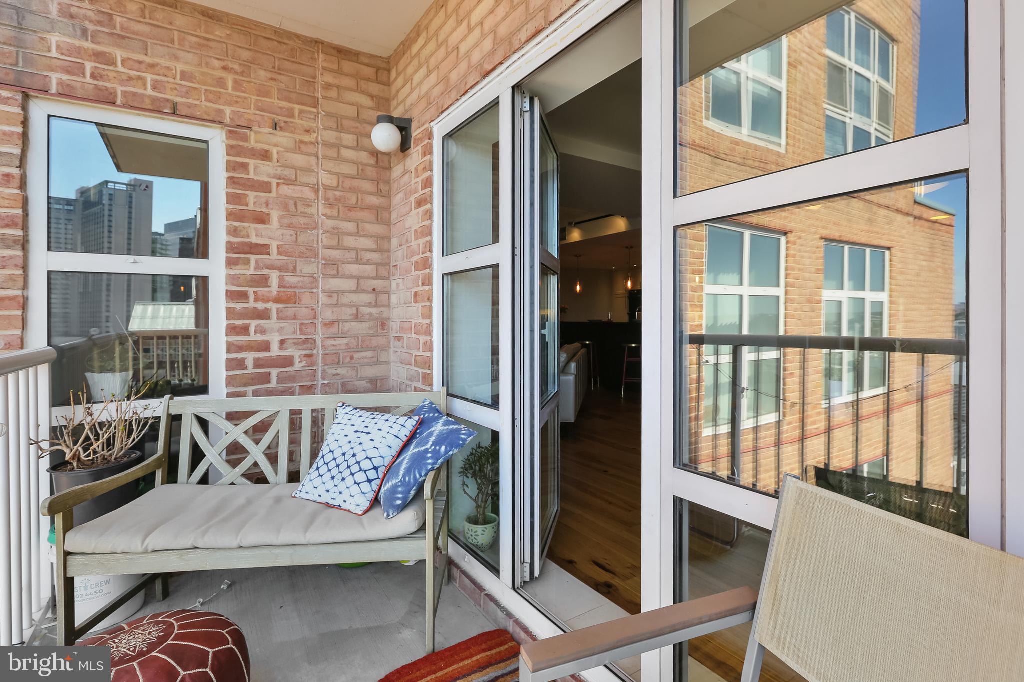 HARBOR EAST - Residential