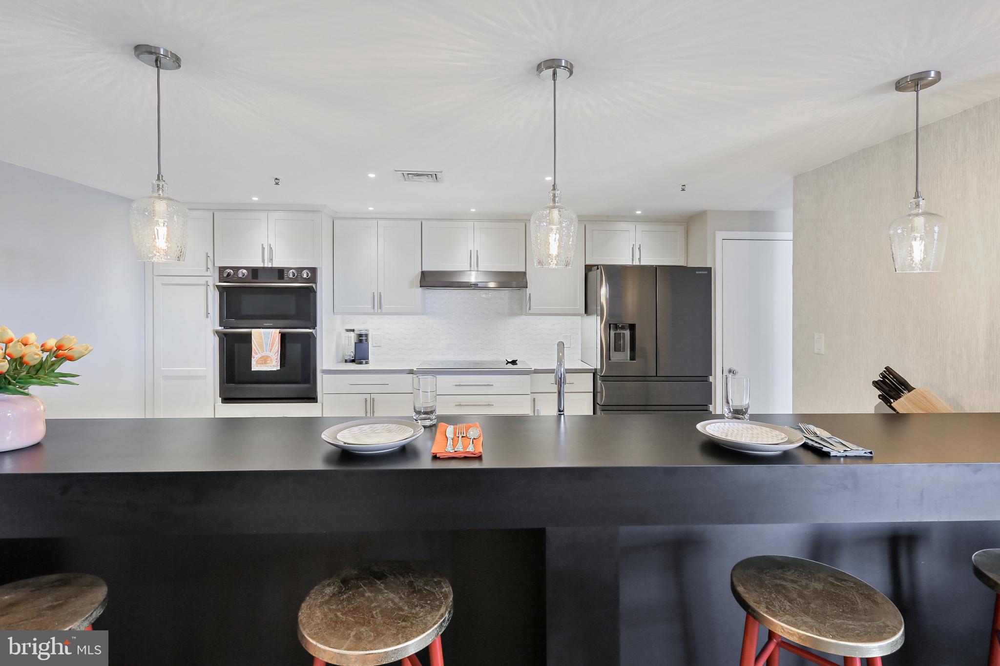 HARBOR EAST - Residential