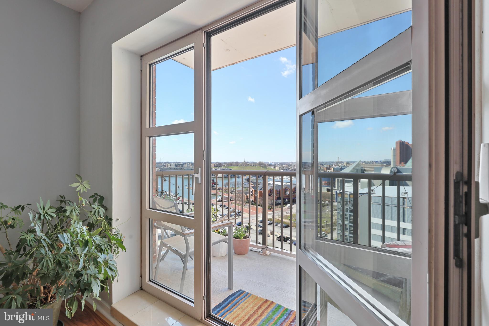 HARBOR EAST - Residential