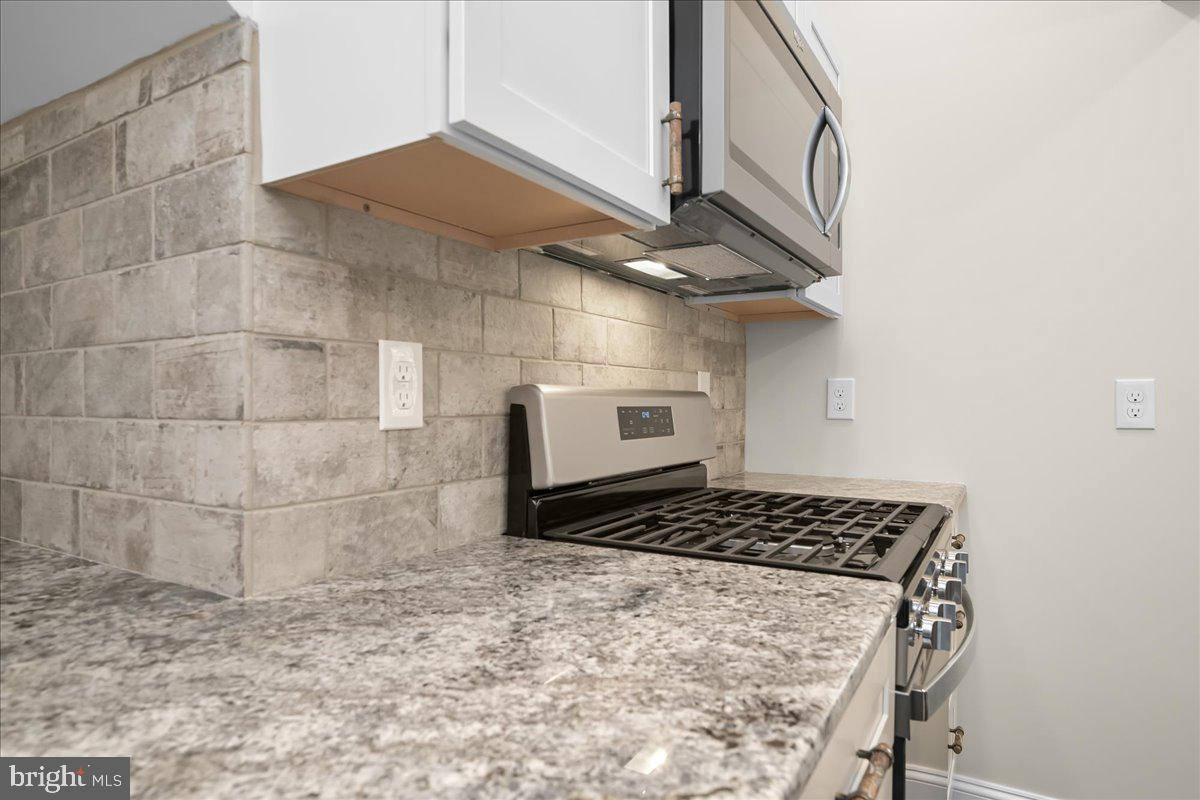 EASTON - Residential