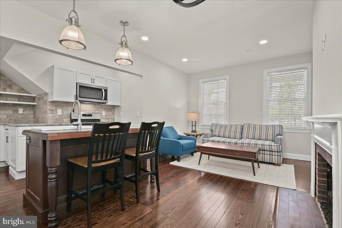 EASTON - Residential