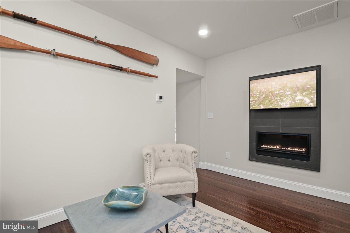 EASTON - Residential