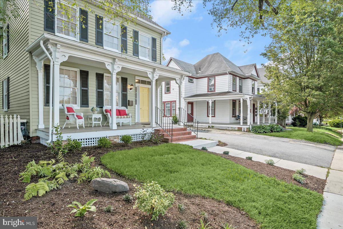 EASTON - Residential