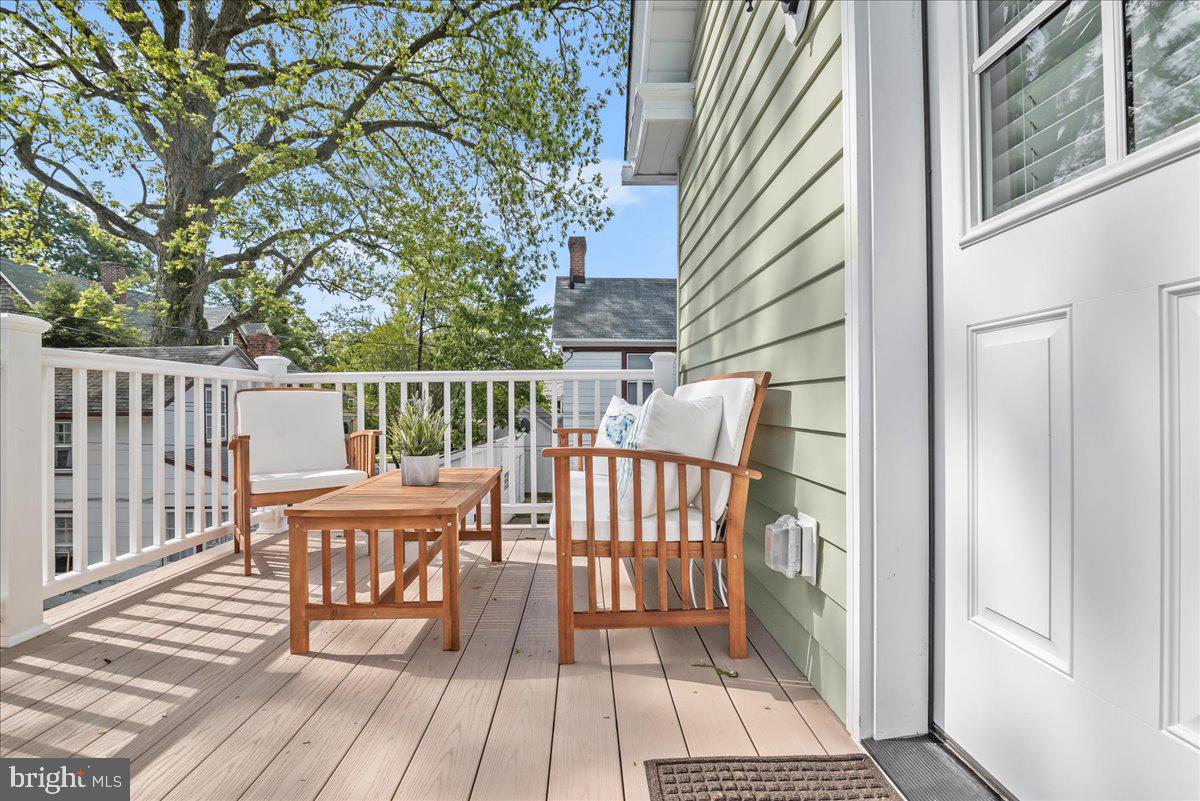 EASTON - Residential