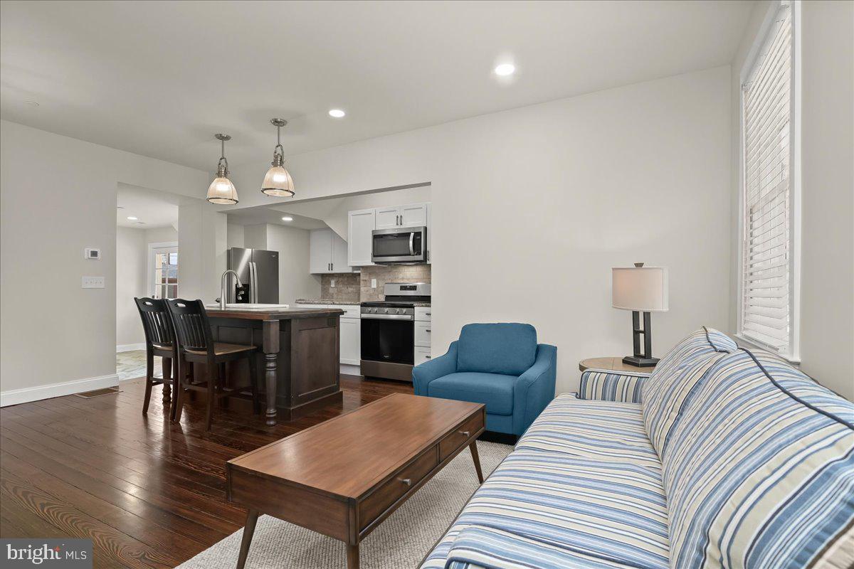 EASTON - Residential