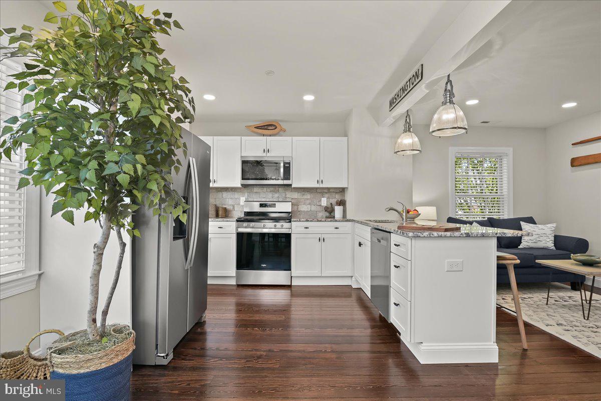 EASTON - Residential