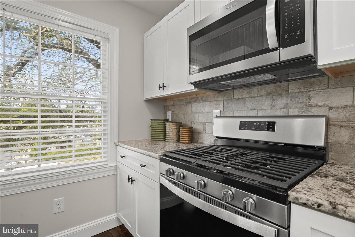 EASTON - Residential