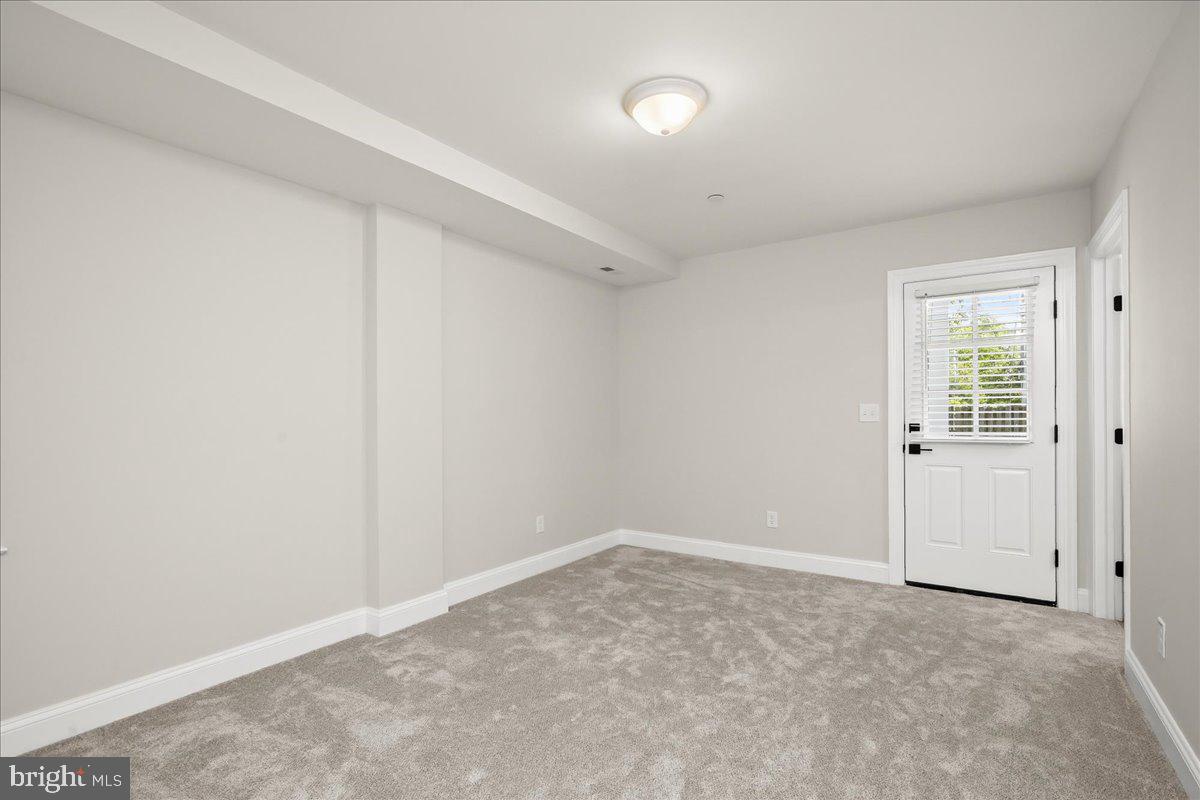 EASTON - Residential