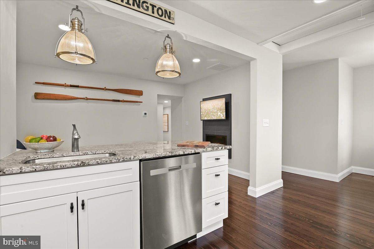 EASTON - Residential