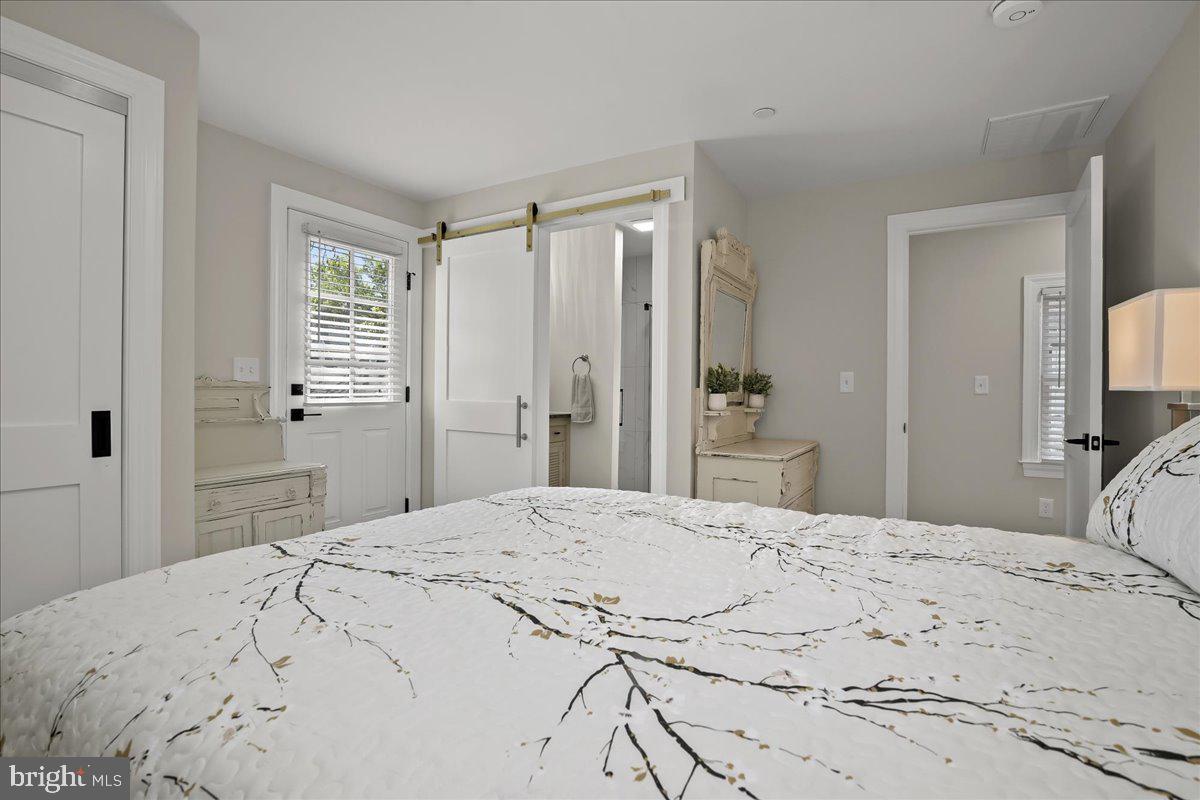 EASTON - Residential