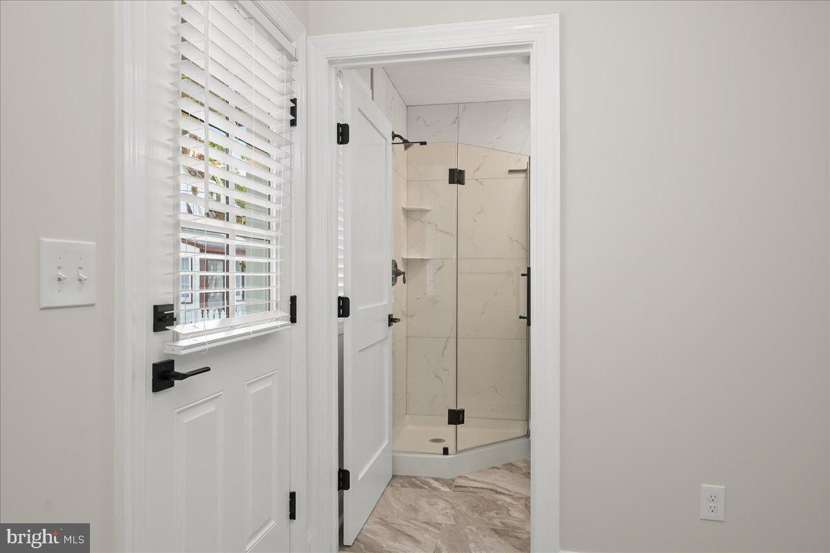 EASTON - Residential