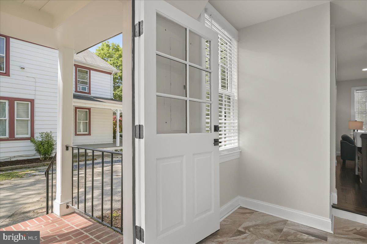 EASTON - Residential