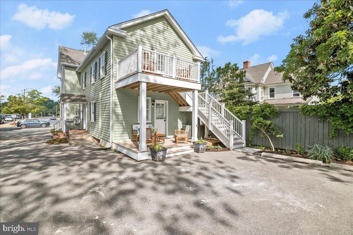 EASTON - Residential