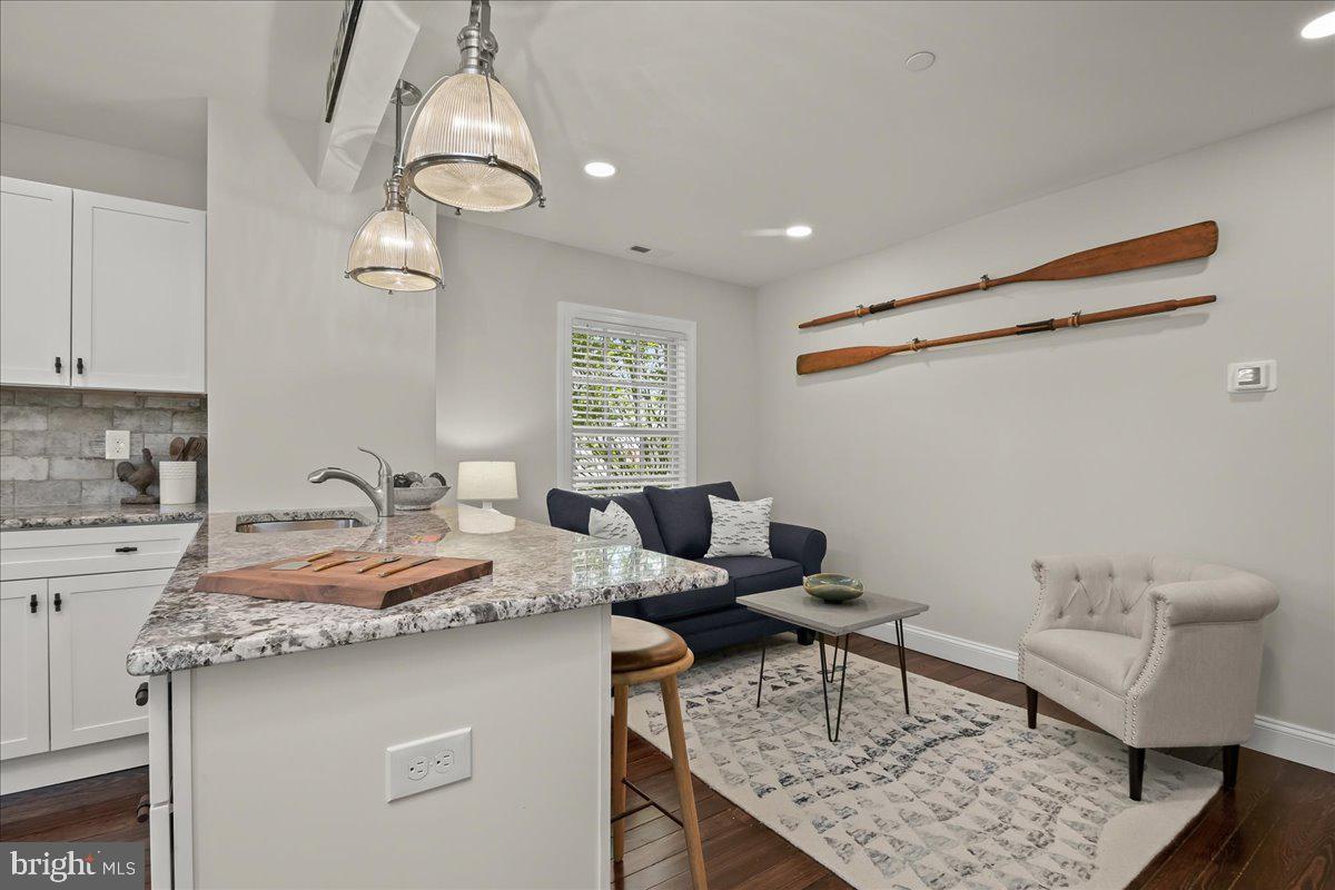 EASTON - Residential