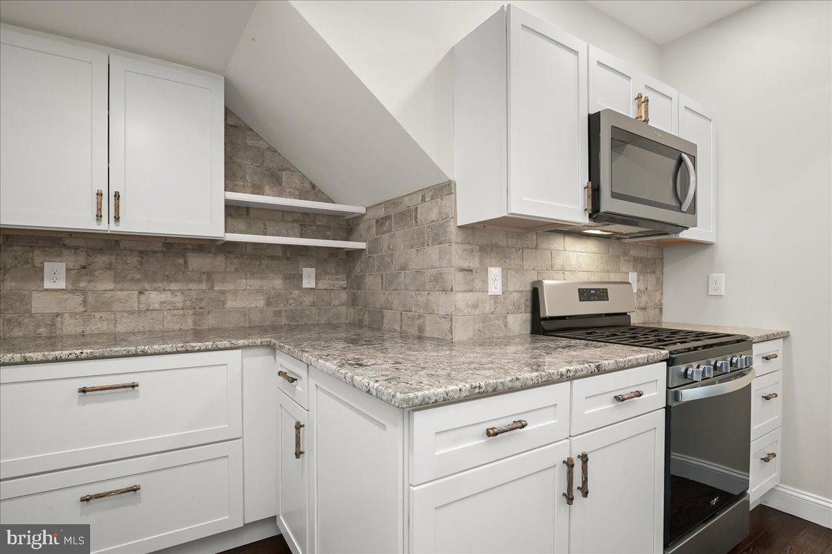 EASTON - Residential