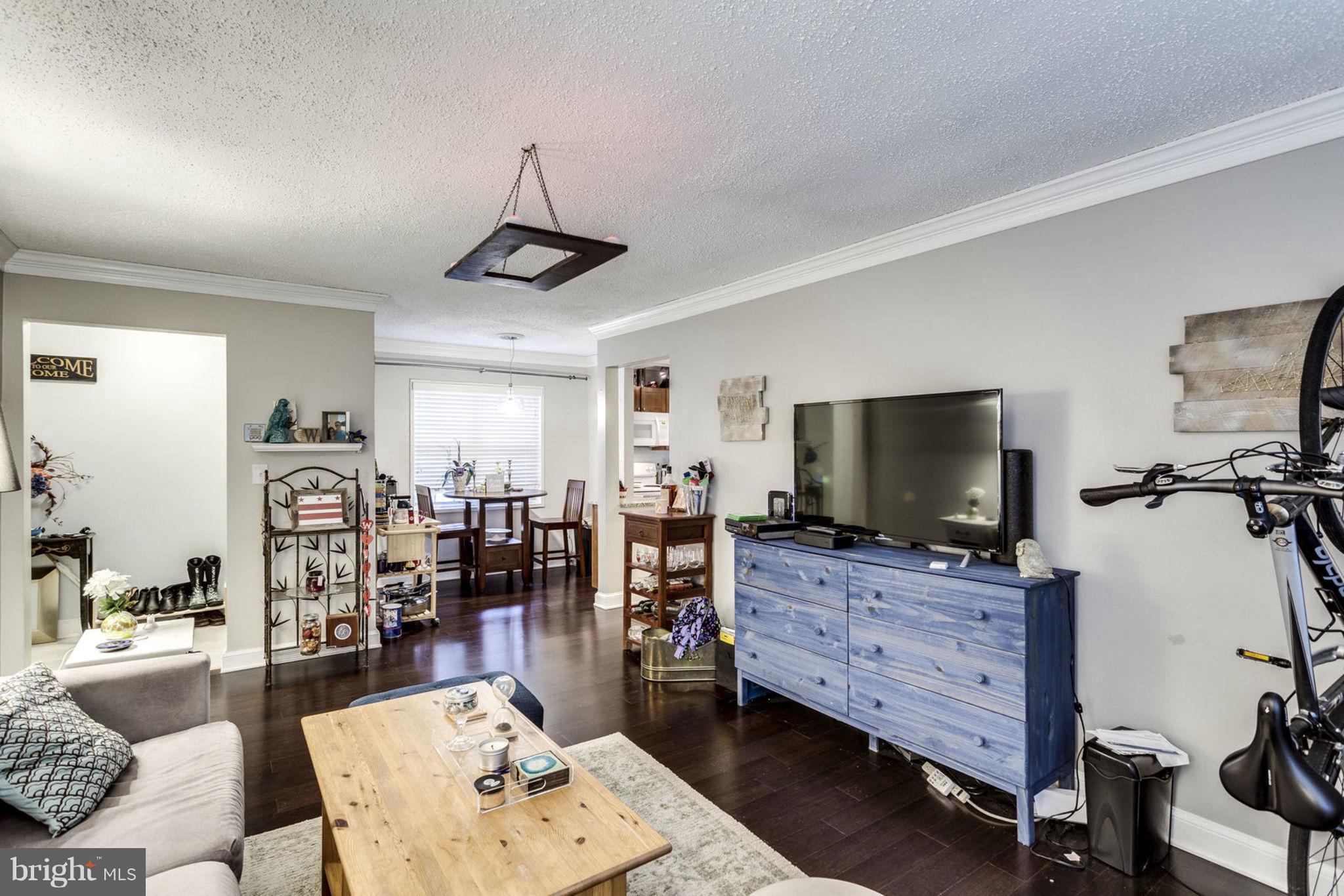 POTOWMACK CROSSING - Residential