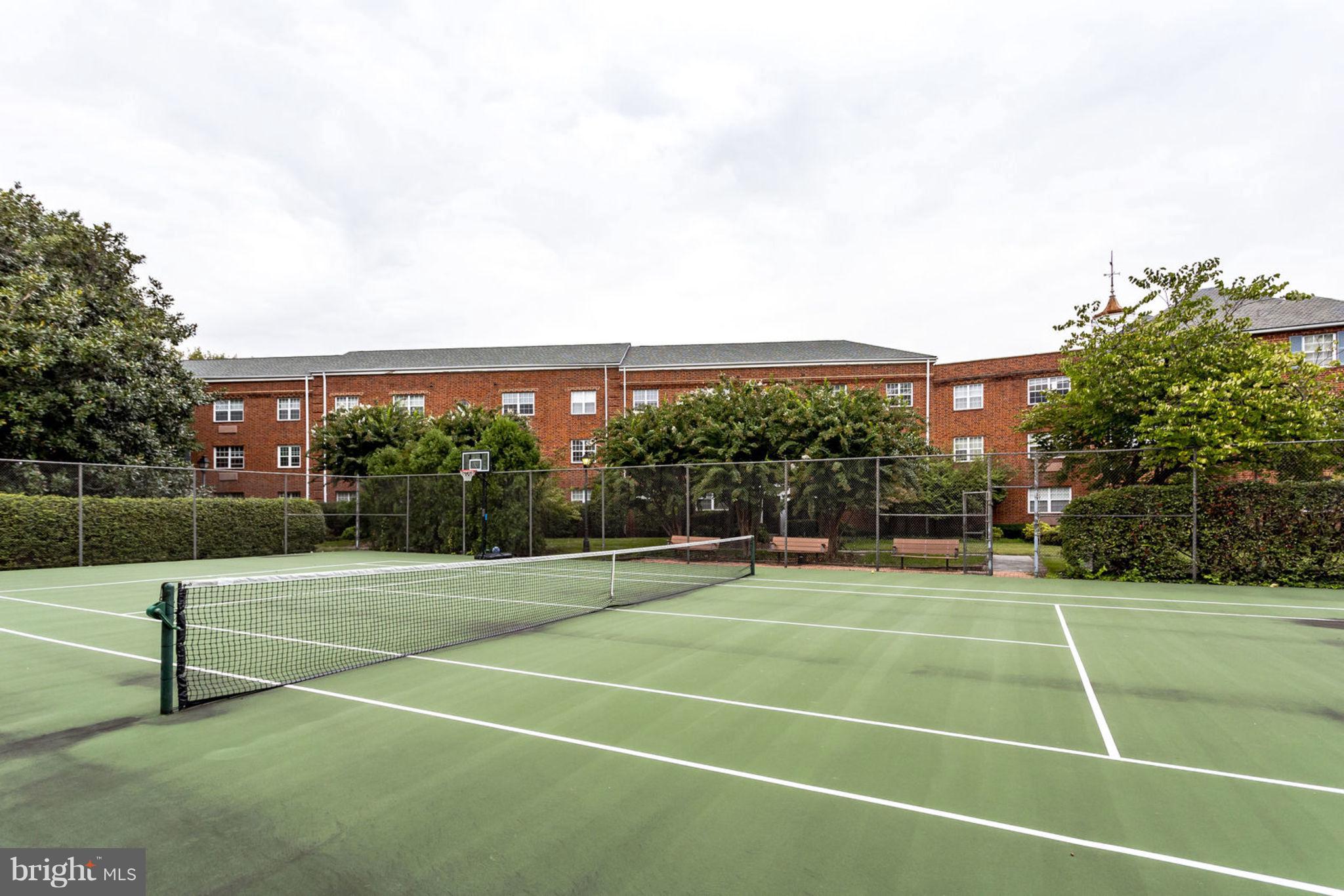 POTOWMACK CROSSING - Residential