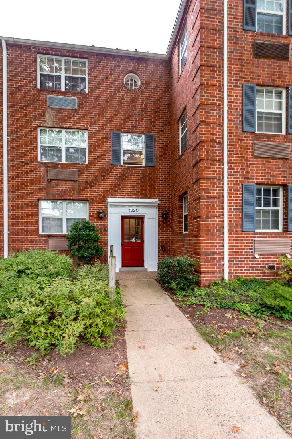 POTOWMACK CROSSING - Residential