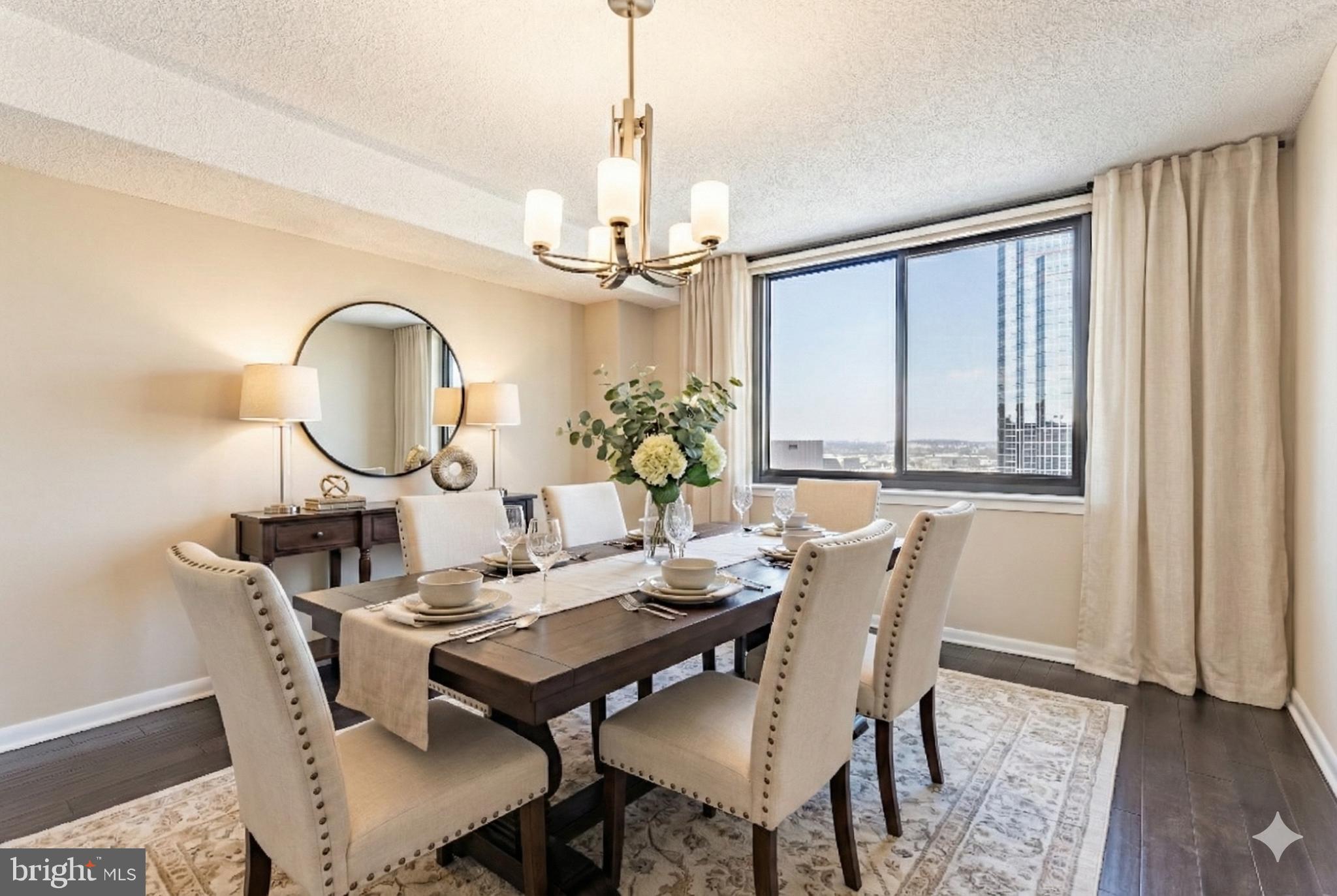 SKYLINE HOUSE - Residential