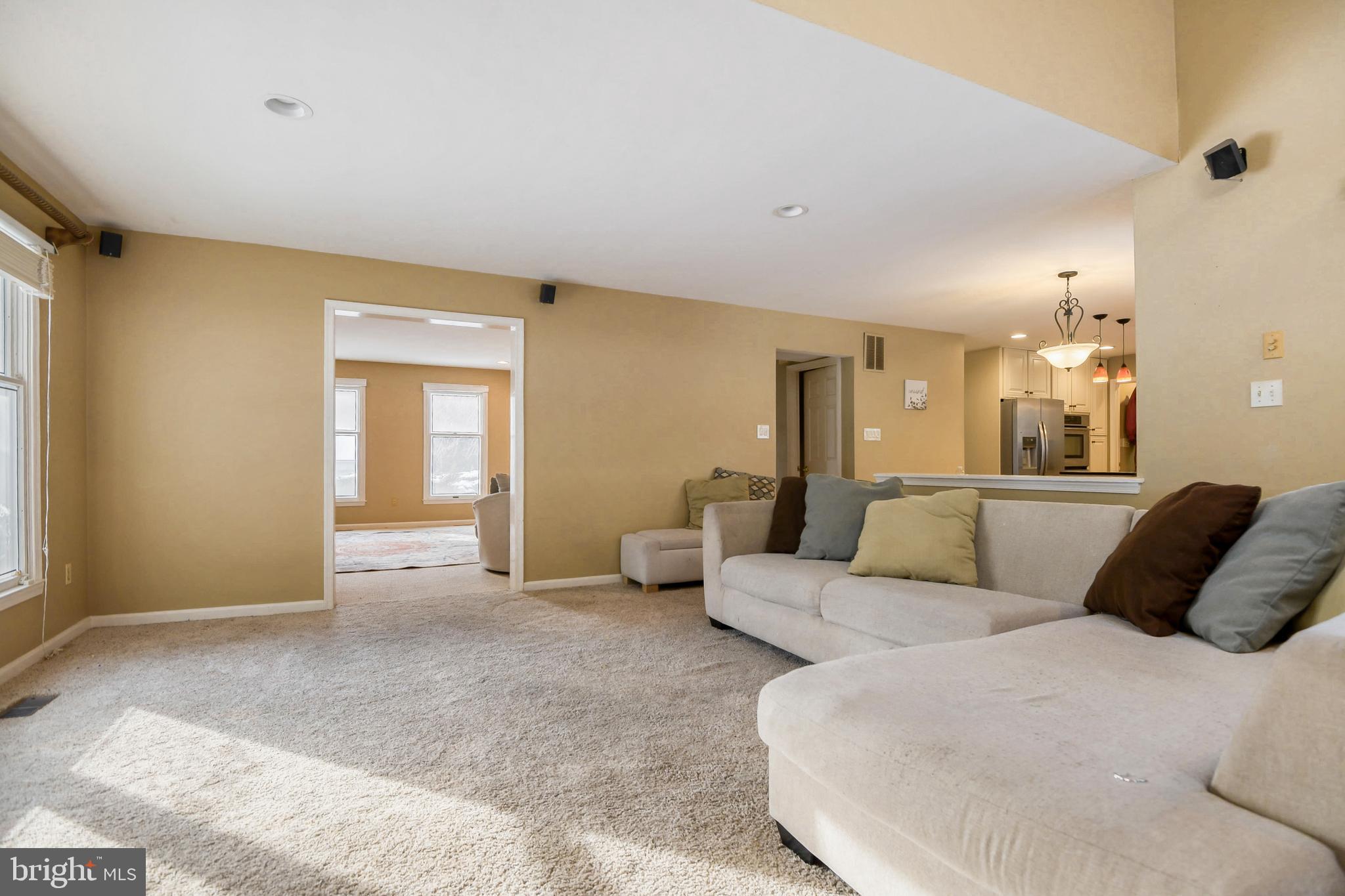 HUNTERS GLEN - Residential