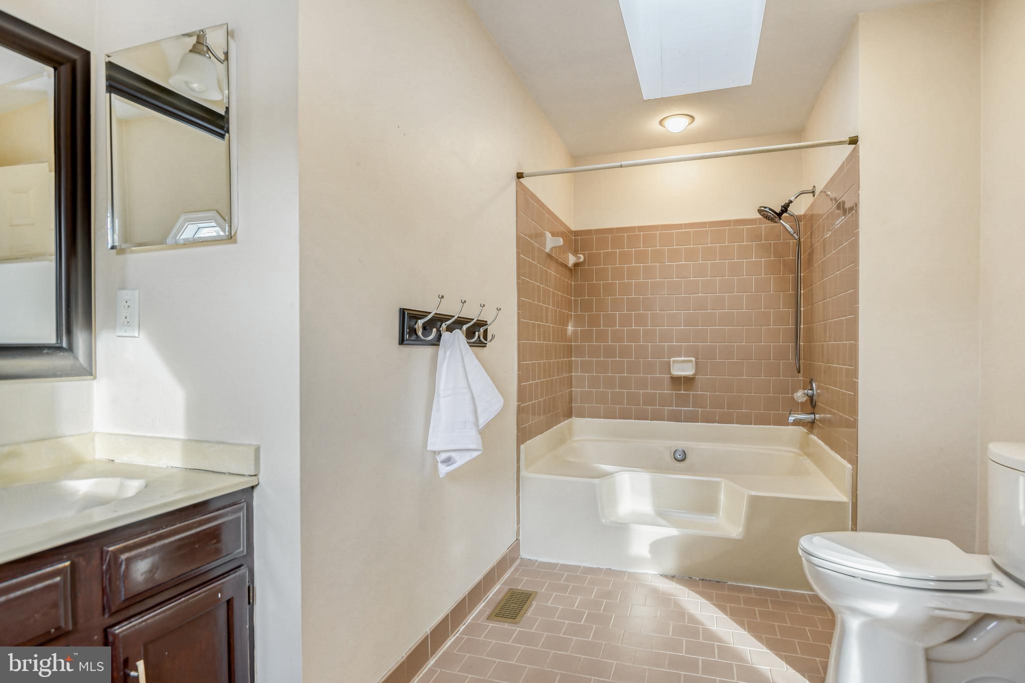 HUNTERS GLEN - Residential