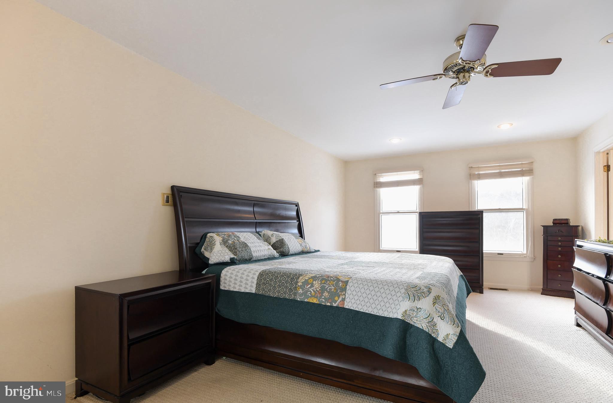 HUNTERS GLEN - Residential