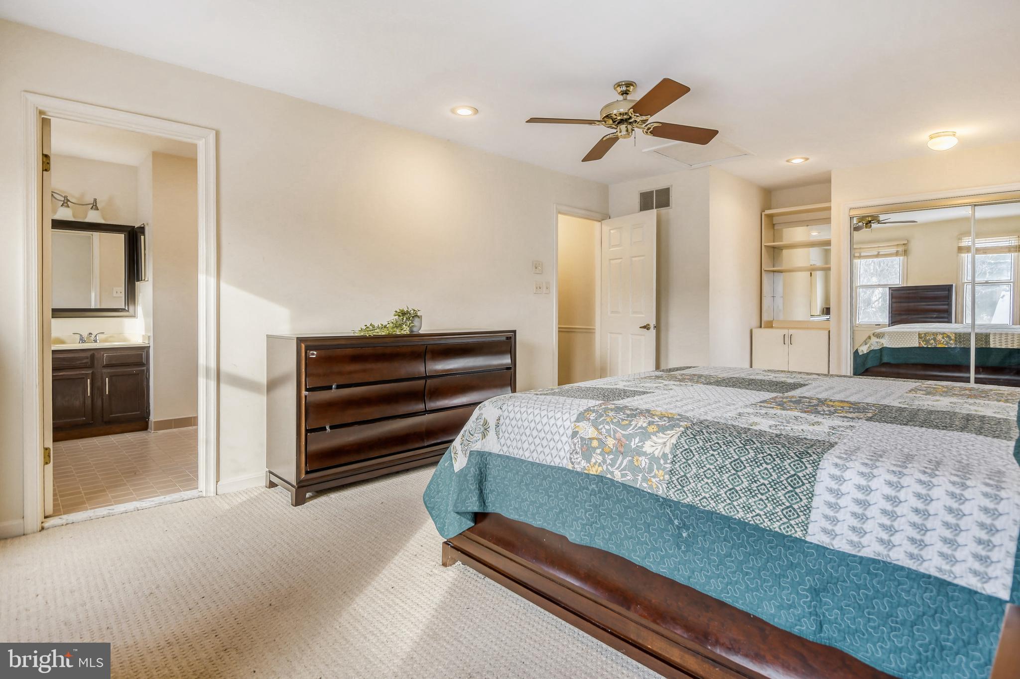 HUNTERS GLEN - Residential