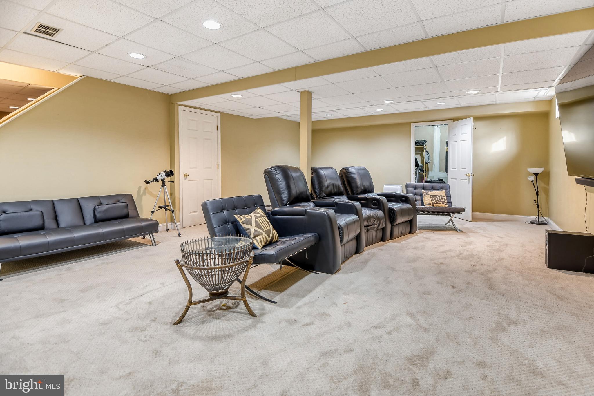 HUNTERS GLEN - Residential