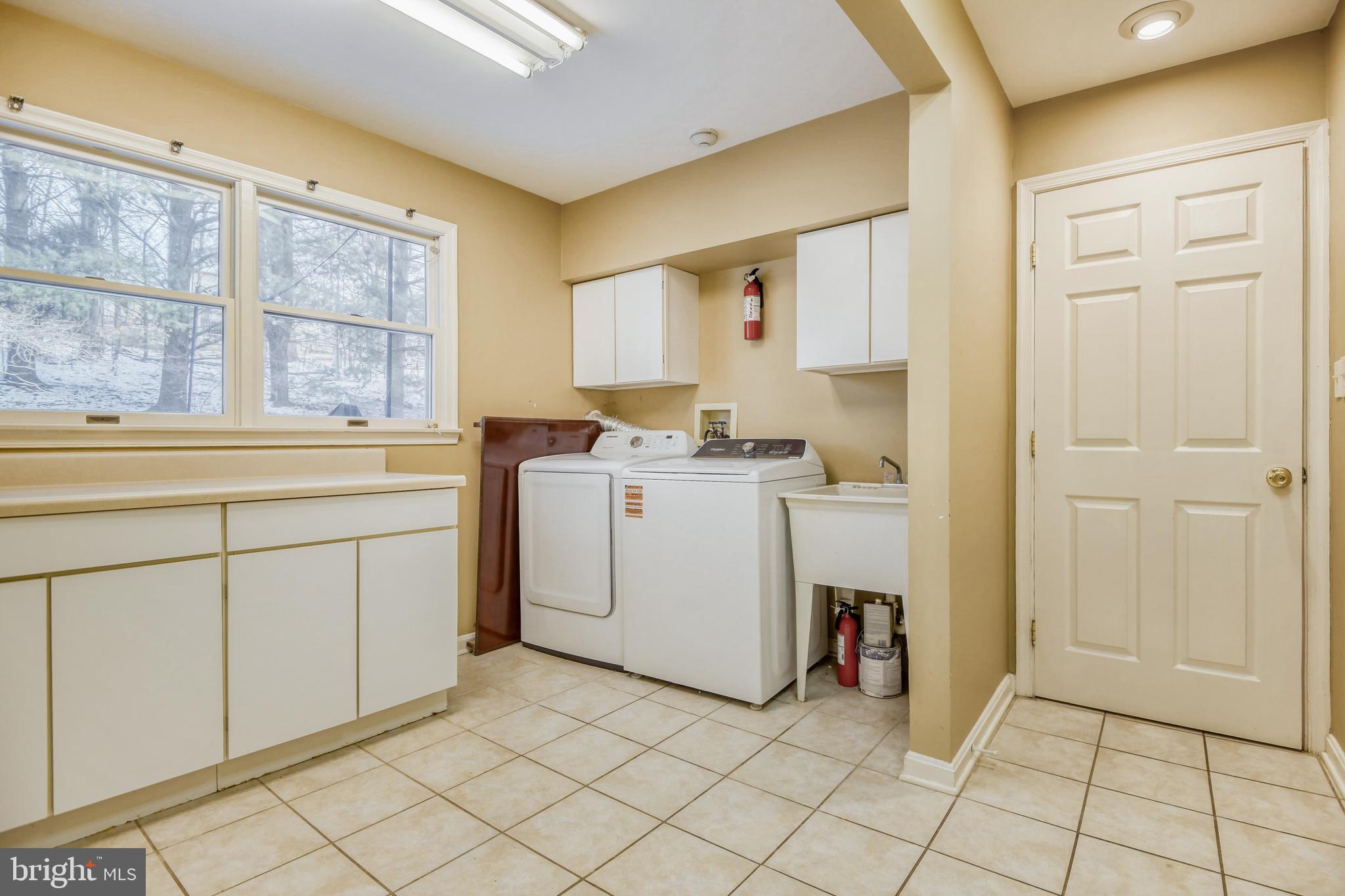 HUNTERS GLEN - Residential