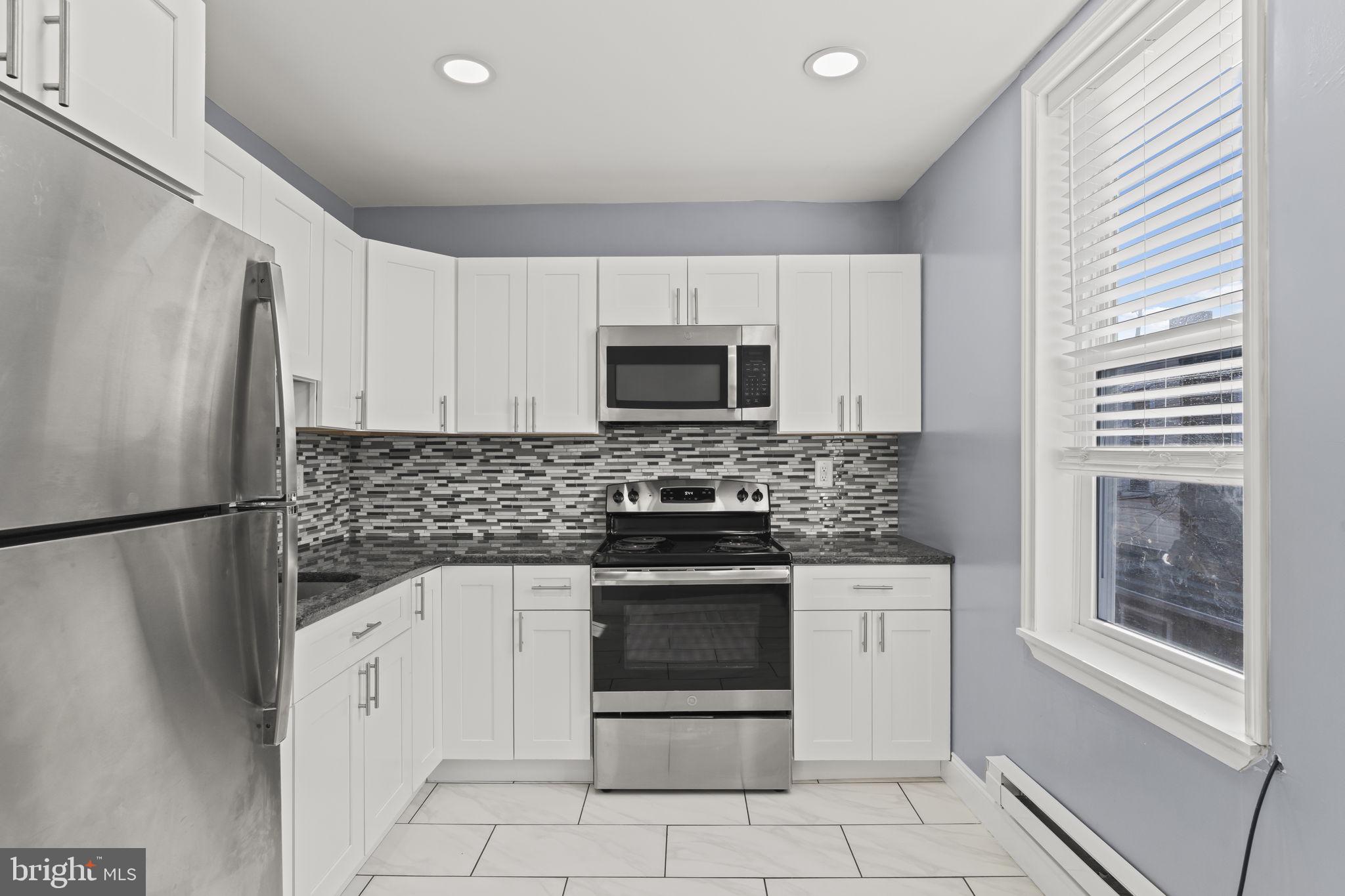 3207 N PHILIP STREET