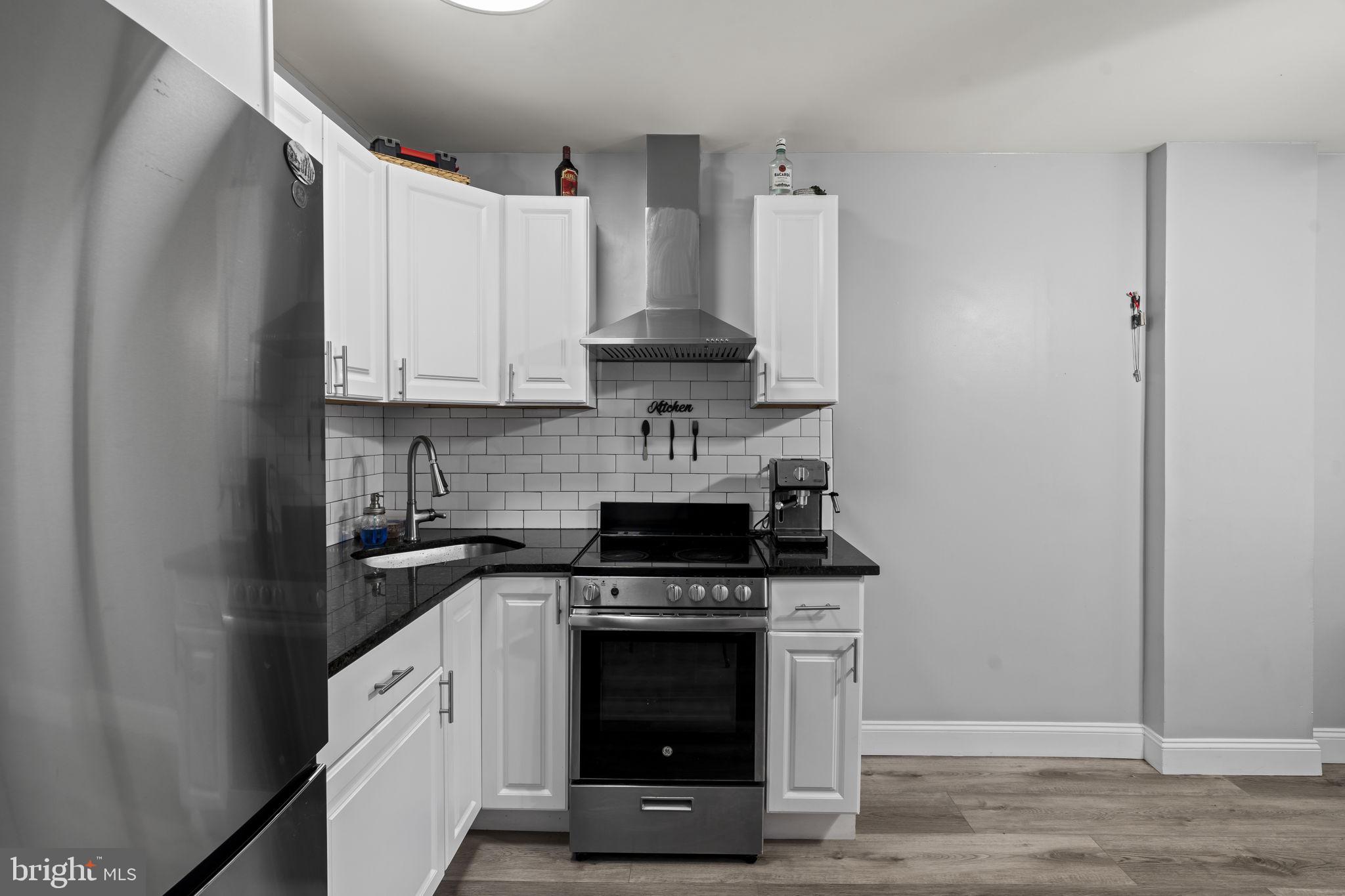 3207 N PHILIP STREET