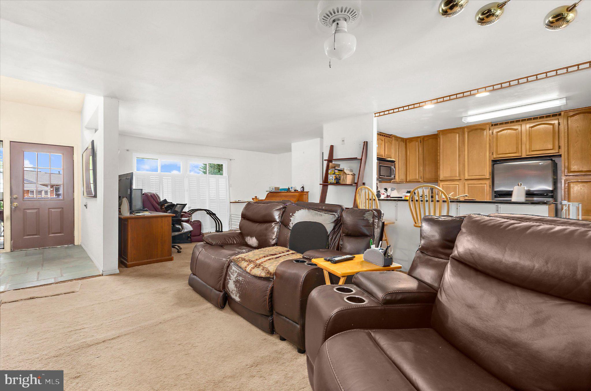 549 KENORA DRIVE