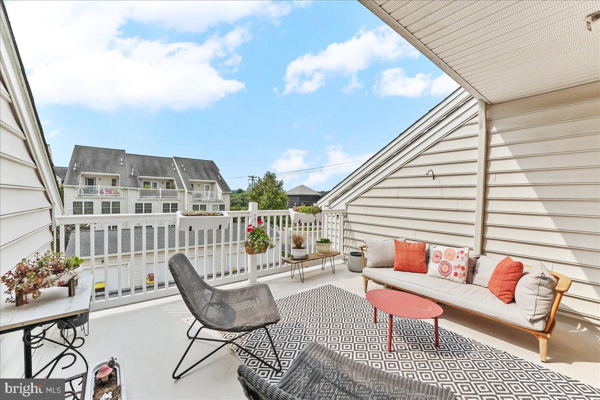 MAGNOLIA PLACE - Residential