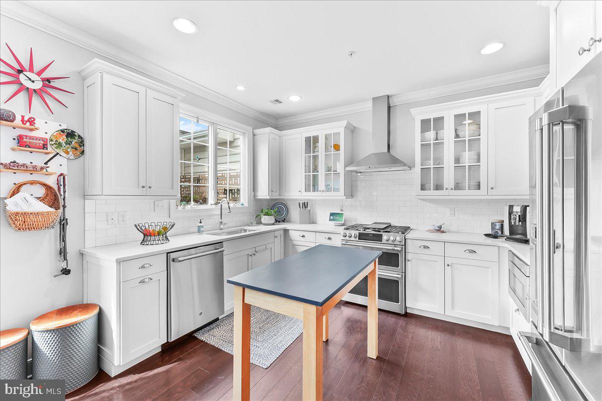 MAGNOLIA PLACE - Residential