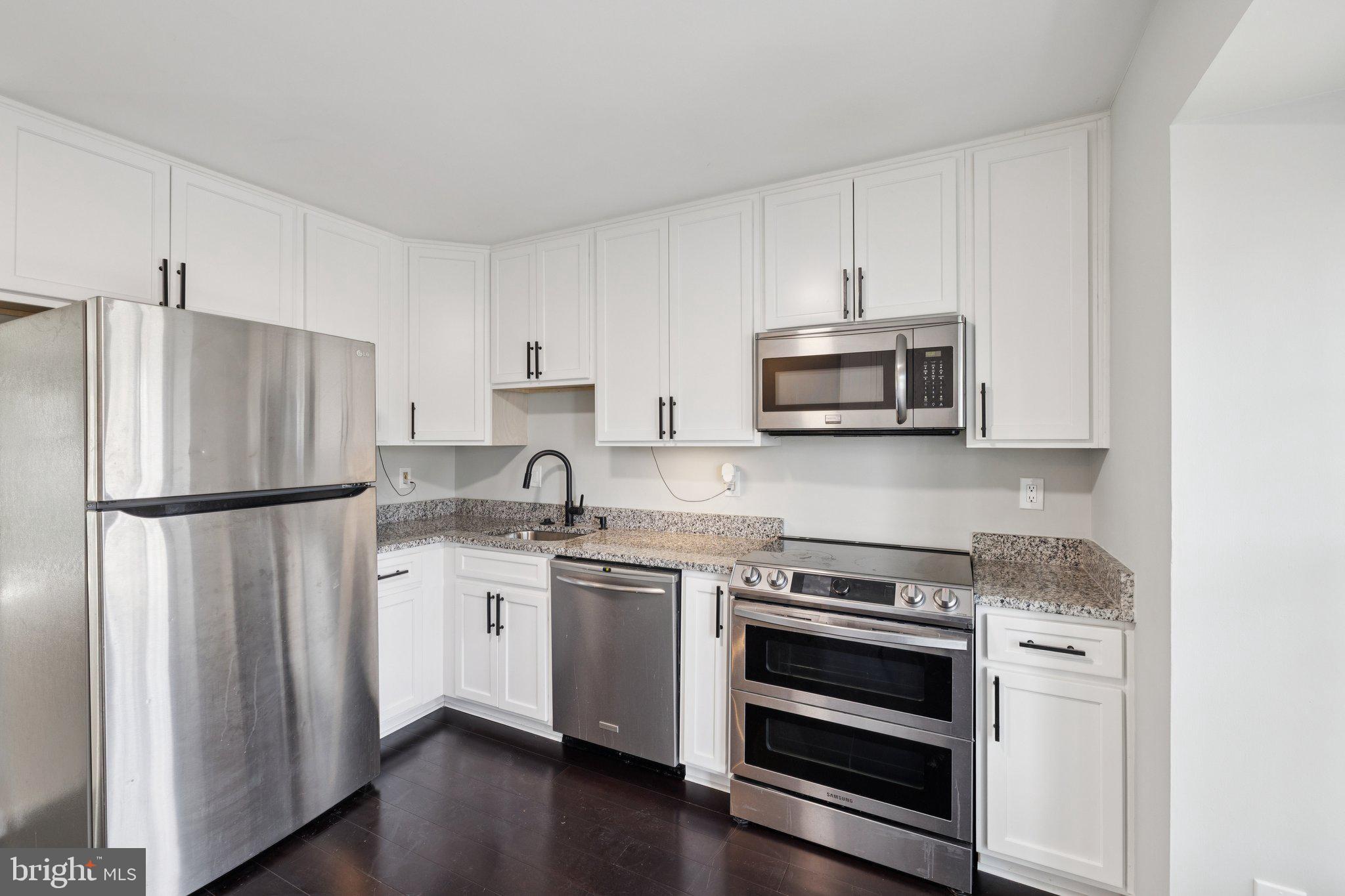 4241 STOCKBRIDGE DRIVE