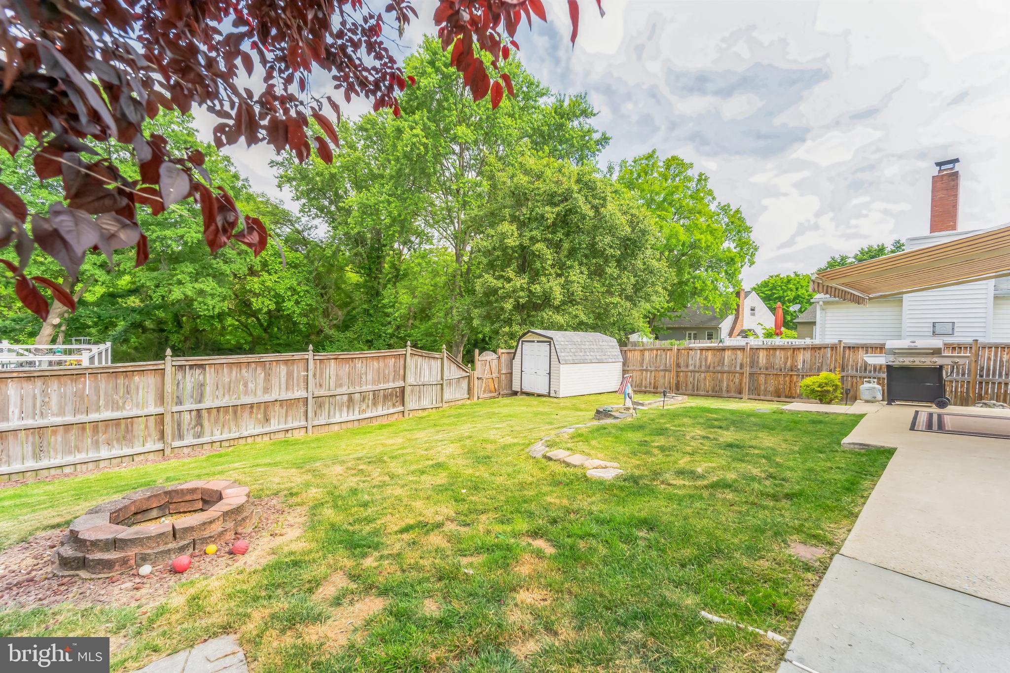 VILLAGE OF HICKORY HOLLOW - Residential