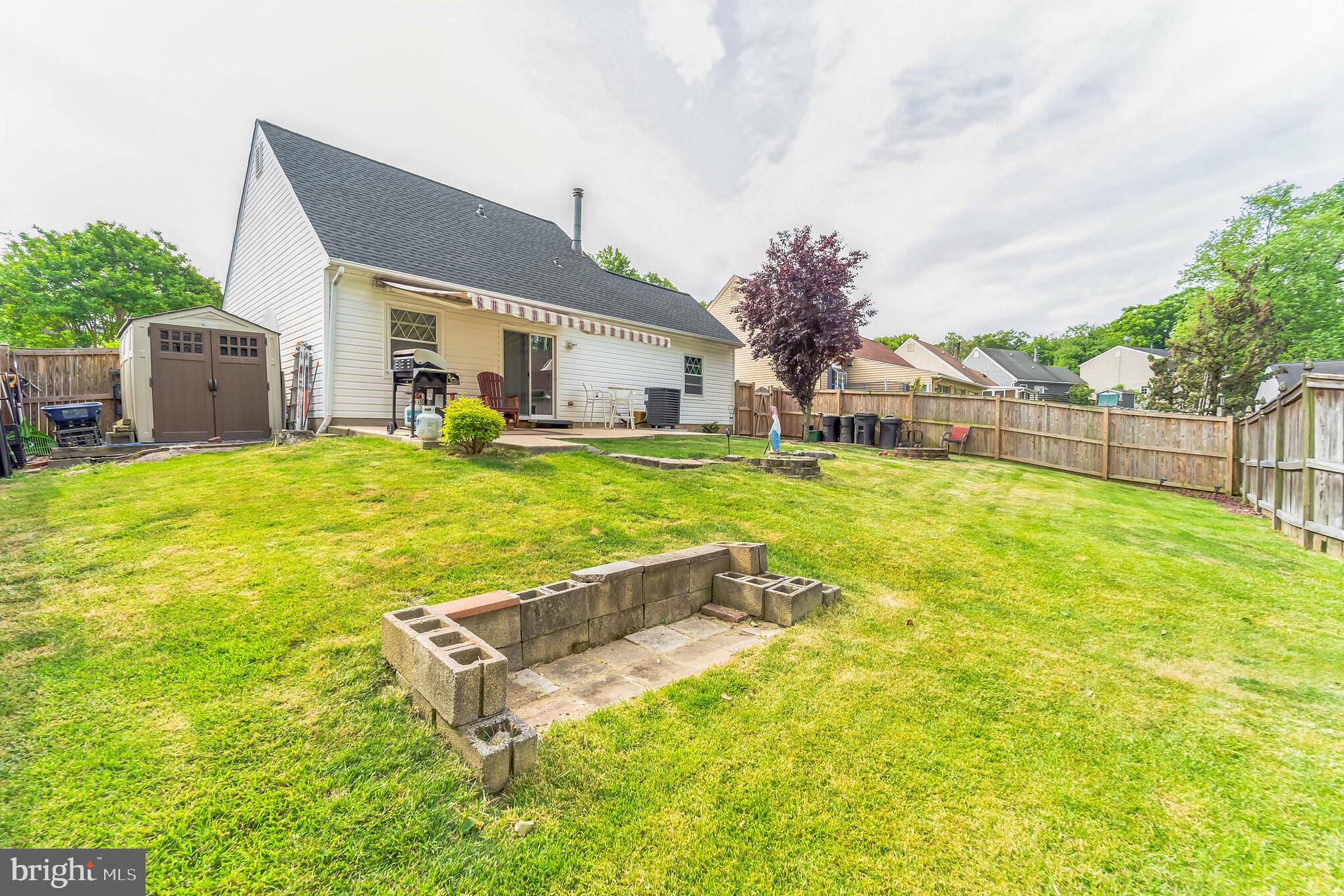 VILLAGE OF HICKORY HOLLOW - Residential