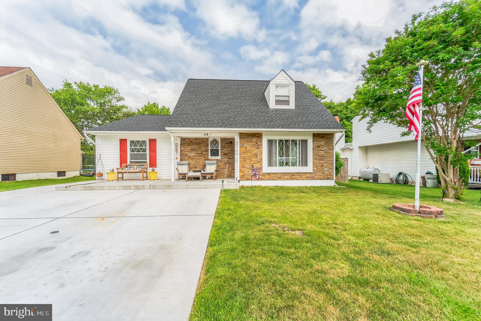 VILLAGE OF HICKORY HOLLOW - Residential