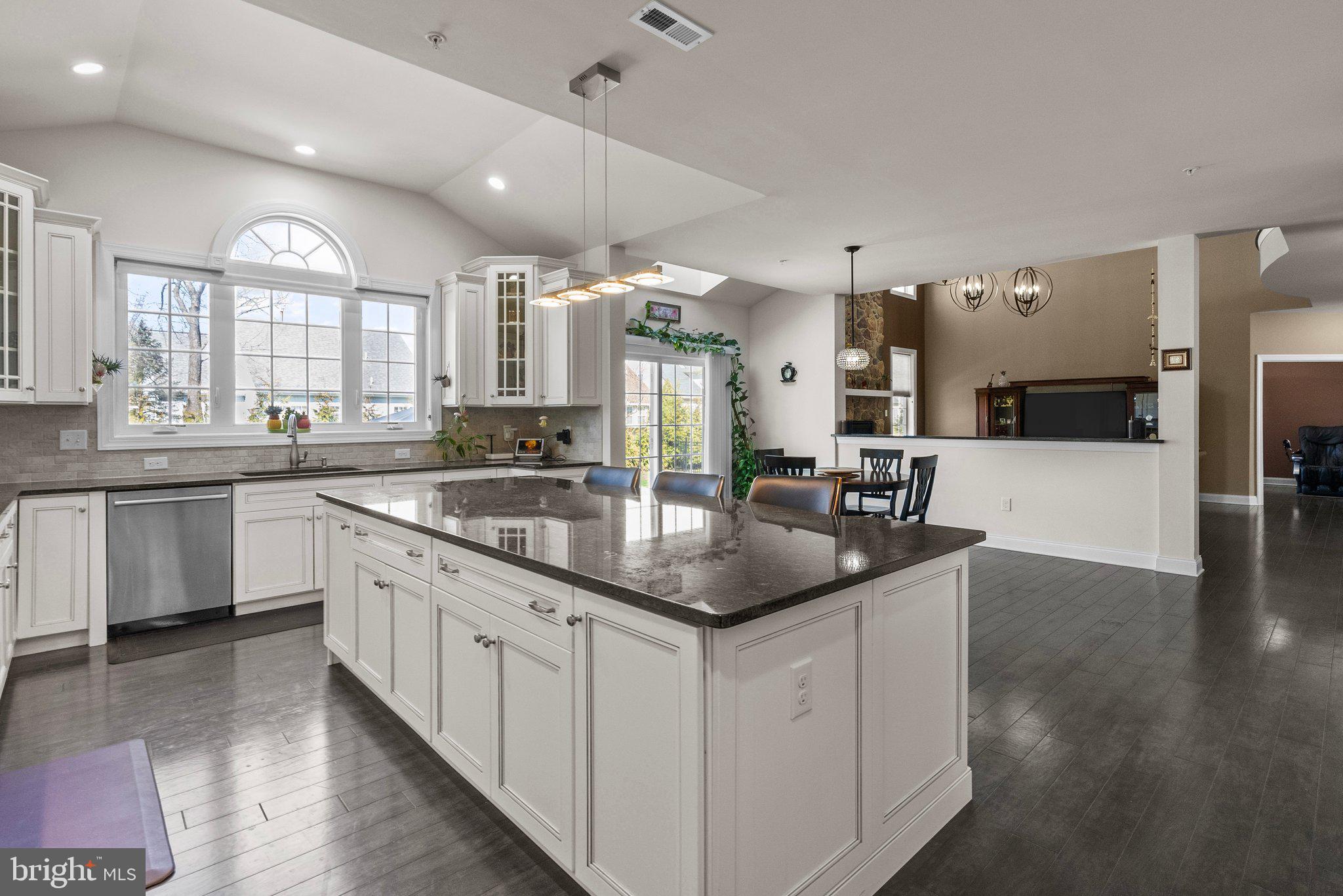 WARRINGTON GLEN - Residential