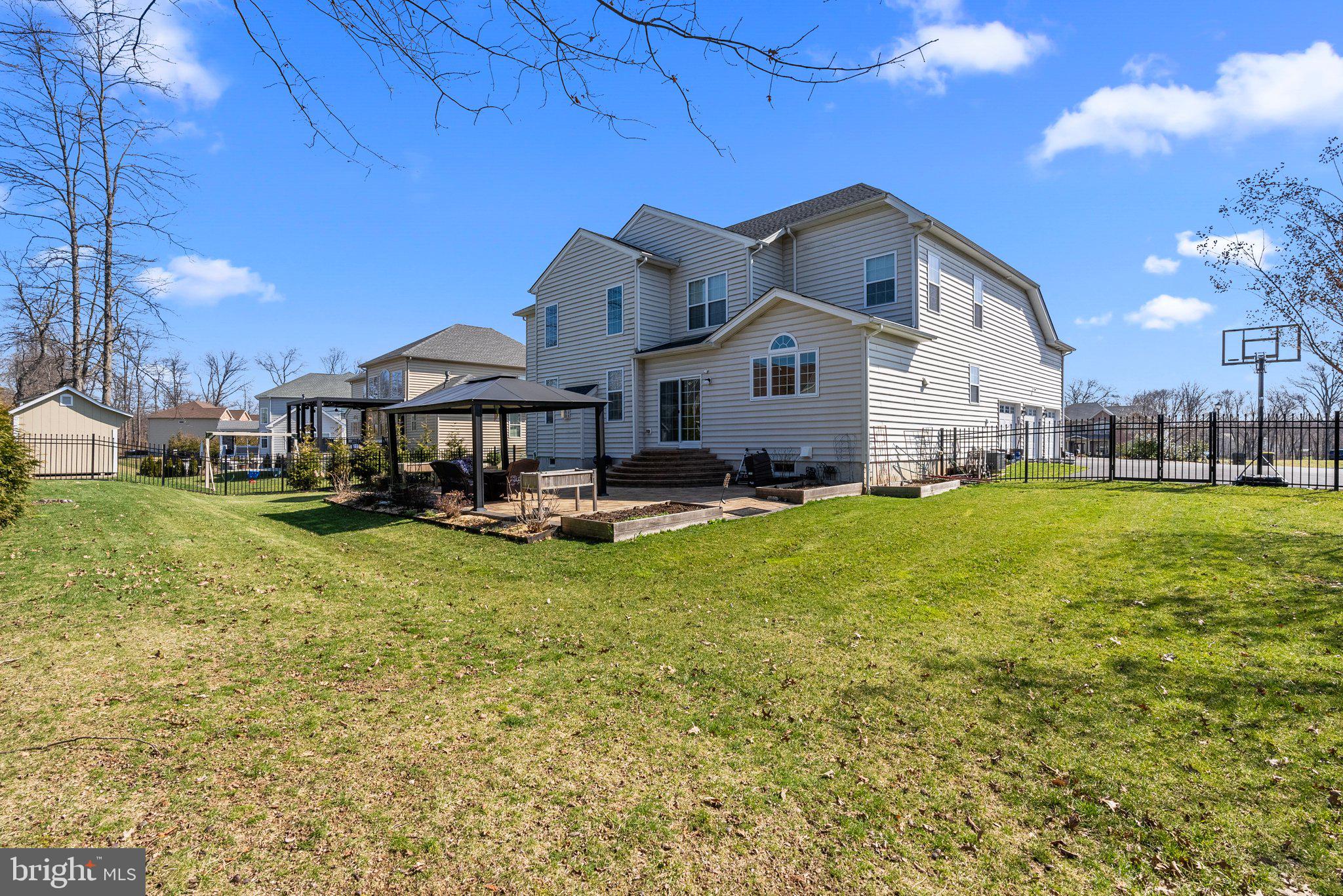 WARRINGTON GLEN - Residential