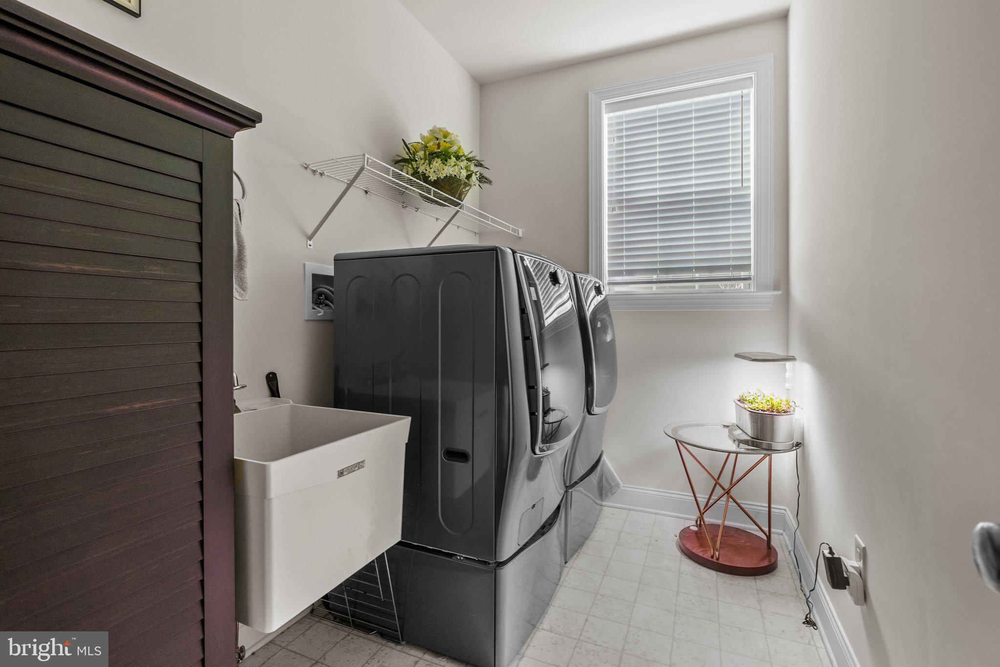 WARRINGTON GLEN - Residential