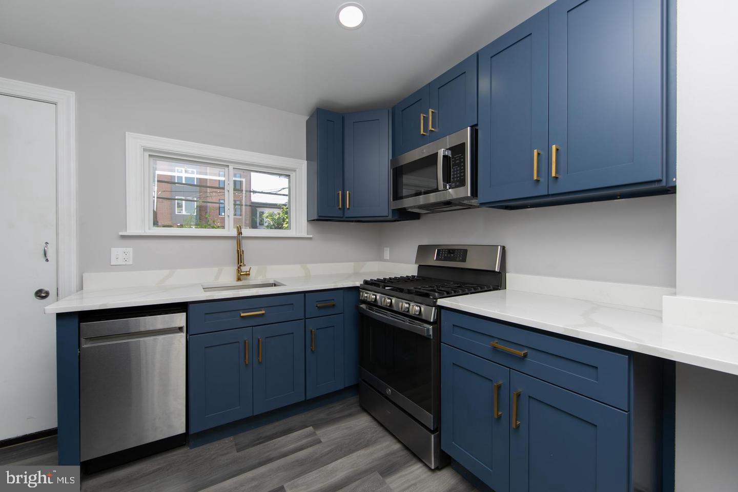 WEST PHILADELPHIA - Residential